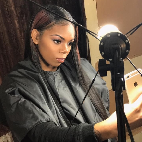 Meet your Posher, Ruth - Picture 1 of 1